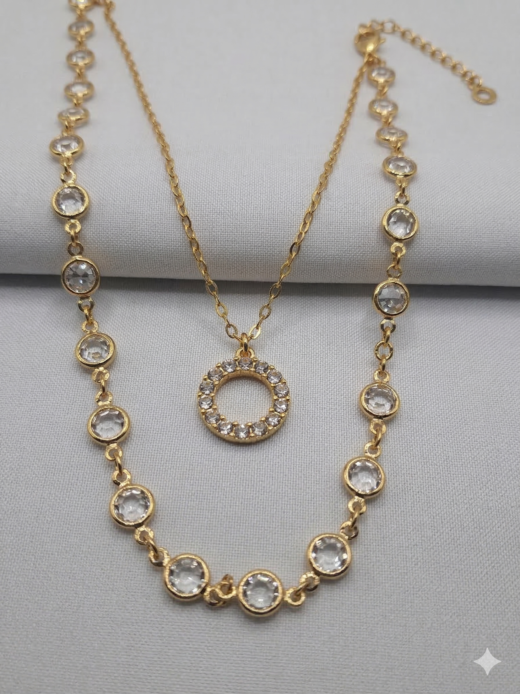 Pomina 2 Piece (15/16") Necklace with Round Pendant