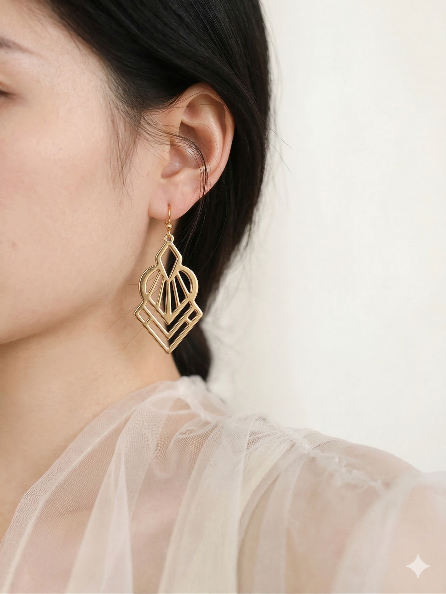 Pomina Artist Drop Earrings in silver or gold